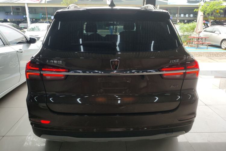 Used Roewe RX5 2016 Revised Version 20T Two-Wheel Drive Manual Transmission Luxury Edition Rear