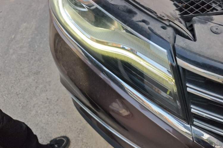 Used Roewe RX5 2016 30T Two-Wheel Drive Automatic Internet Smart Edition Right Front Headlight