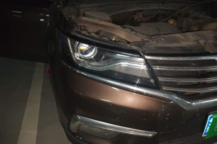 Used Roewe RX5 2016 20T Two-Wheel Drive Automatic Internet Smart Edition Right Front Headlight