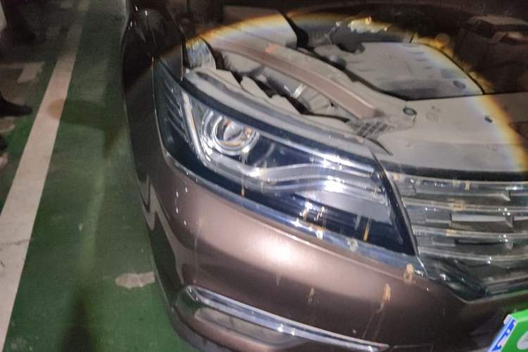 Used Roewe RX5 2016 20T Two-Wheel Drive Automatic Internet Smart Edition Right Front Headlight