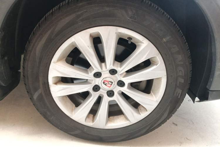 Used Roewe RX5 2016 20T Two-Wheel Drive Automatic Flagship Edition Right Front Wheel Hub