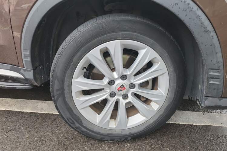 Used Roewe RX5 2016 20T Two-Wheel Drive Automatic Flagship Edition Right Front Wheel Hub