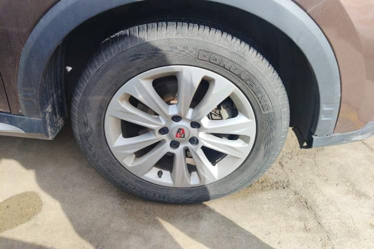 Used Roewe RX5 2016 20T Two-Wheel Drive Manual Flagship Edition Right Front Wheel Hub