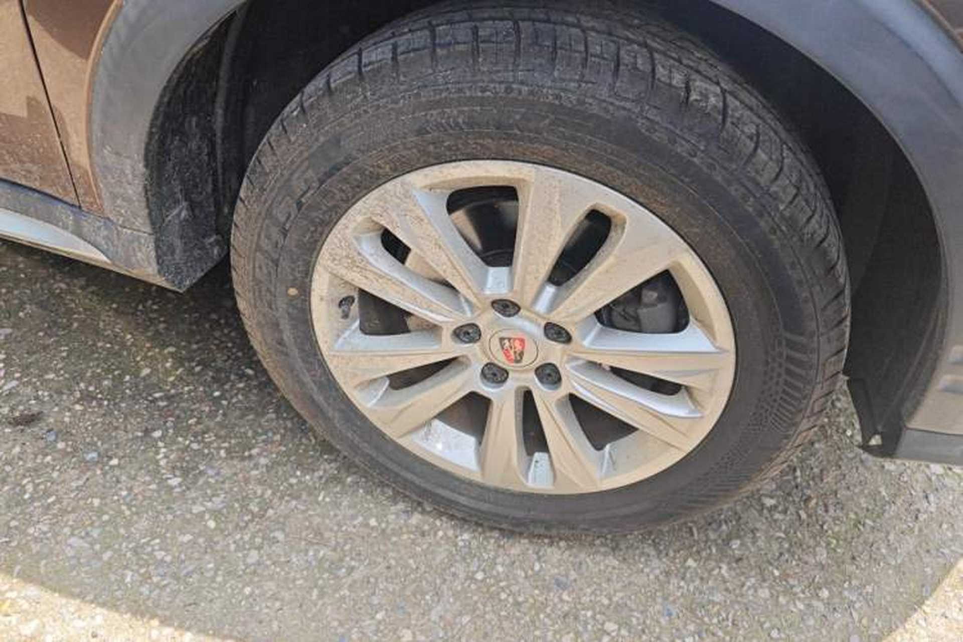 Used Roewe RX5 2016 20T Two-Wheel Drive Automatic Flagship Edition Right Front Wheel Hub
