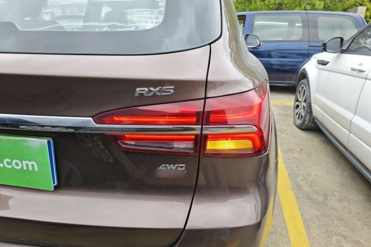 Used Roewe RX5 2016 30T Four-Wheel Drive Automatic Internet Smart Luxury Edition Right Rear Taillight