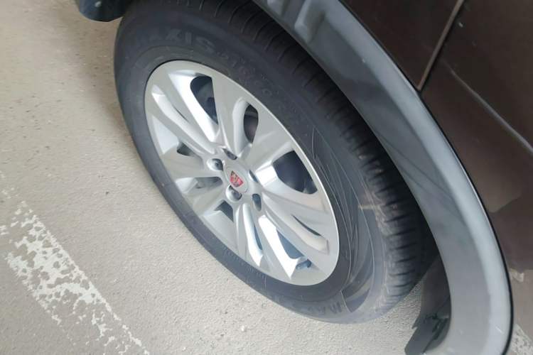 Used Roewe RX5 2016 20T Two-Wheel Drive Automatic Flagship Edition Right Rear Wheel Hub