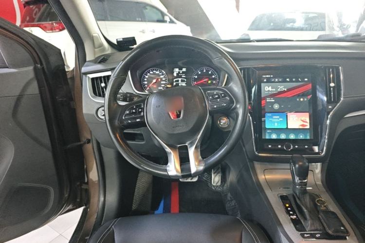 Used Roewe RX5 2016 20T Two-Wheel Drive Automatic Internet Smart Edition Steering Wheel