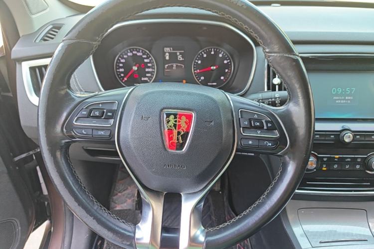 Used Roewe RX5 2016 Revised Version 20T Two-Wheel Drive Manual Transmission Luxury Edition Steering Wheel