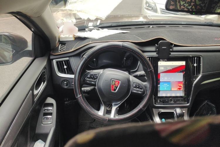 Used Roewe RX5 2016 30T Two-Wheel Drive Automatic Internet Smart Edition Steering Wheel