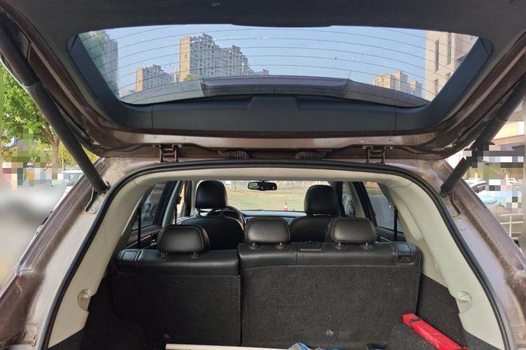 Used Roewe RX5 2016 30T Two-Wheel Drive Automatic Internet Smart Edition Trunk