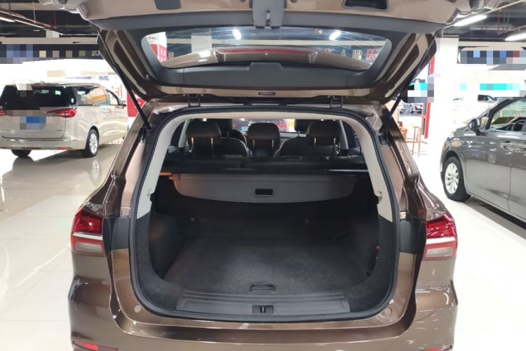 Used Roewe RX5 2016 20T Two-Wheel Drive Automatic Internet Smart Edition Trunk