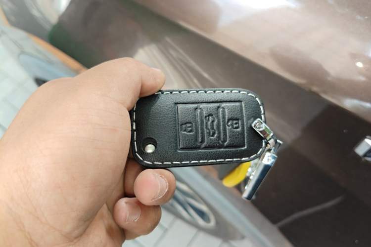 Used Roewe RX5 2016 20T Two-Wheel Drive Automatic Internet Smart Edition Vehicle Key