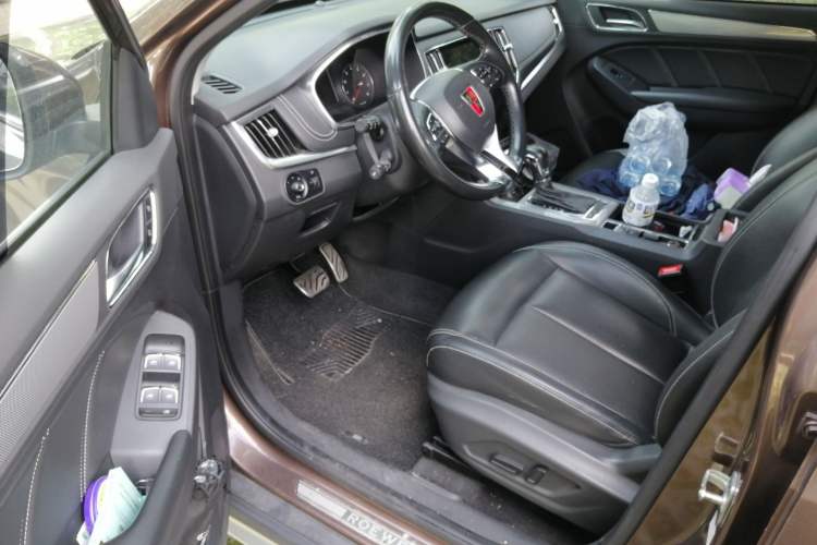 Used Roewe RX5 2016 20T Two-Wheel Drive Automatic Internet Smart Edition Driver Seat