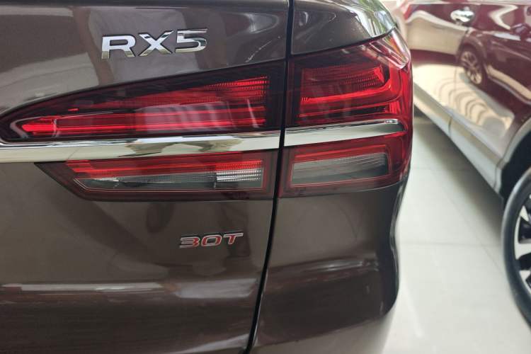 Used Roewe RX5 2016 30T Two-Wheel Drive Automatic Internet Smart Edition Exterior 3
