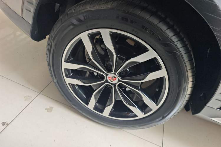 Used Roewe RX5 2016 30T Two-Wheel Drive Automatic Internet Smart Edition Exterior 5