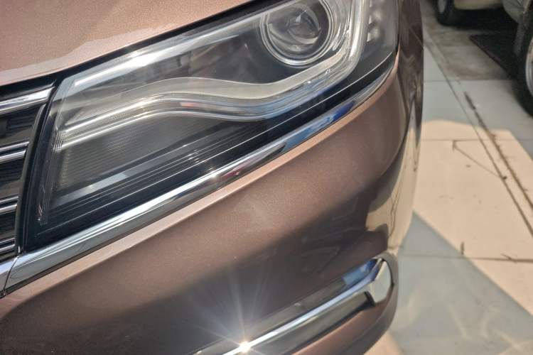 Used Roewe RX5 2016 30T Two-Wheel Drive Automatic Internet Smart Edition Left Front Headlight