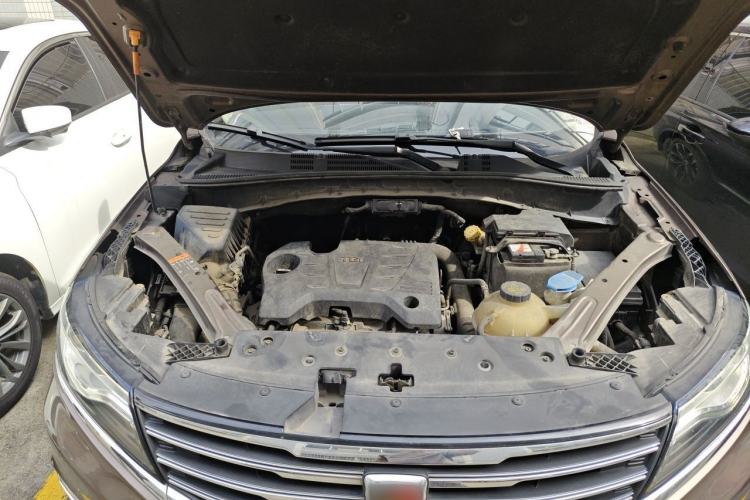 Used Roewe RX5 2016 20T Two-Wheel Drive Automatic Internet Smart Edition Engine Bay