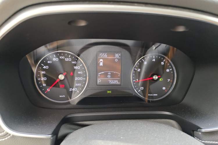 Used Roewe RX5 2016 20T Two-Wheel Drive Automatic Internet Smart Edition Instrument Cluster