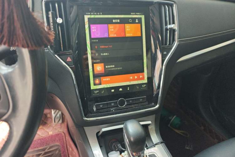 Used Roewe RX5 2016 20T Two-Wheel Drive Automatic Internet Smart Edition Audio And AC Panel