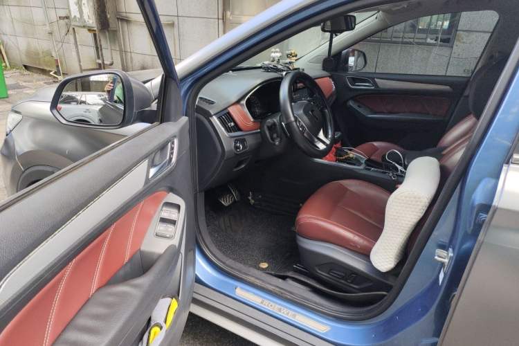 Used Roewe RX5 2016 30T Four-Wheel Drive Automatic Internet Smart Luxury Edition Driver Seat