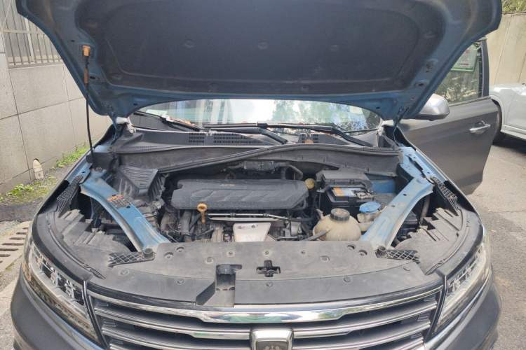 Used Roewe RX5 2016 30T Four-Wheel Drive Automatic Internet Smart Luxury Edition Engine Bay