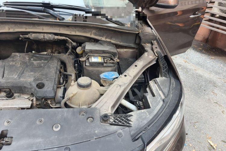 Used Roewe RX5 2016 20T Two-Wheel Drive Automatic Internet Smart Edition Engine Bay Left