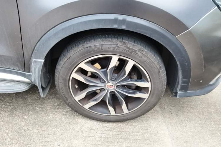Used Roewe RX5 2016 20T Two-Wheel Drive Automatic Internet Smart Edition Right Front Wheel Hub