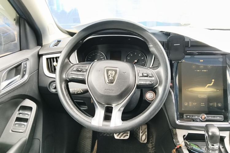 Used Roewe RX5 2016 20T Two-Wheel Drive Automatic Internet Smart Edition Steering Wheel
