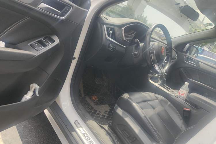 Used Roewe RX5 2016 20T Two-Wheel Drive Automatic Internet Smart Edition Driver Seat