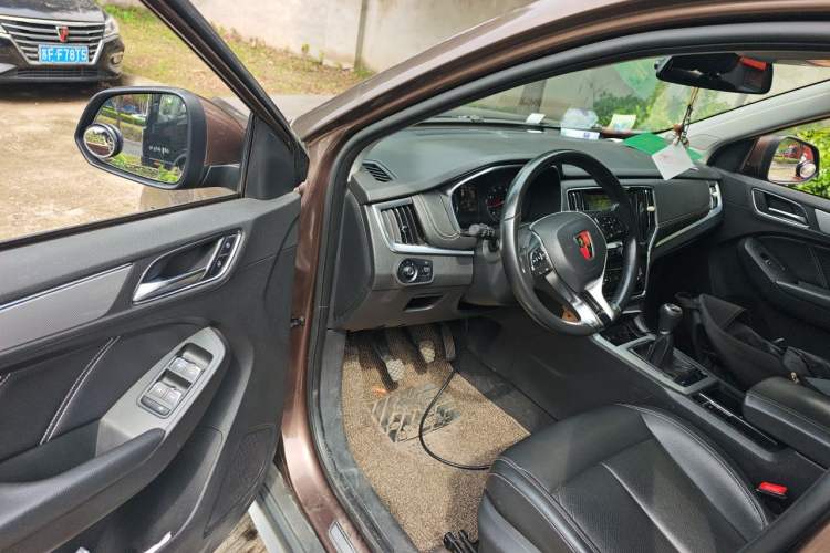 Used Roewe RX5 2016 20T Two-Wheel Drive Manual Flagship Edition Driver Seat