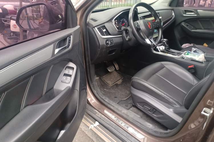 Used Roewe RX5 2016 20T Two-Wheel Drive Automatic Internet Smart Edition Driver Seat