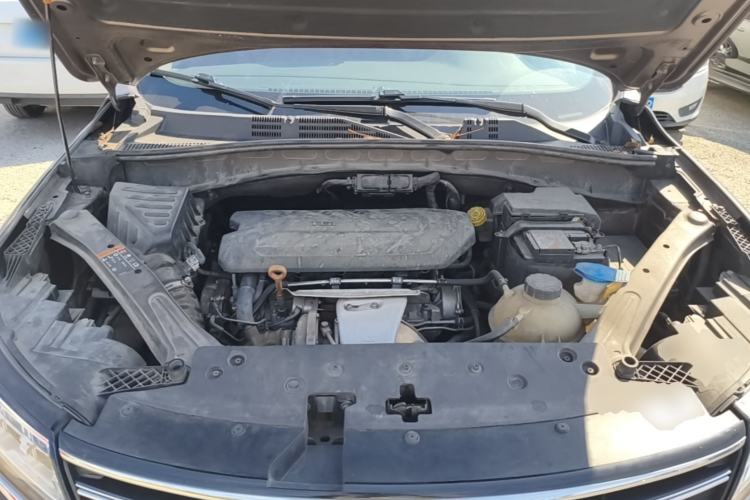 Used Roewe RX5 2016 30T Four-Wheel Drive Automatic Internet Smart Luxury Edition Engine Bay