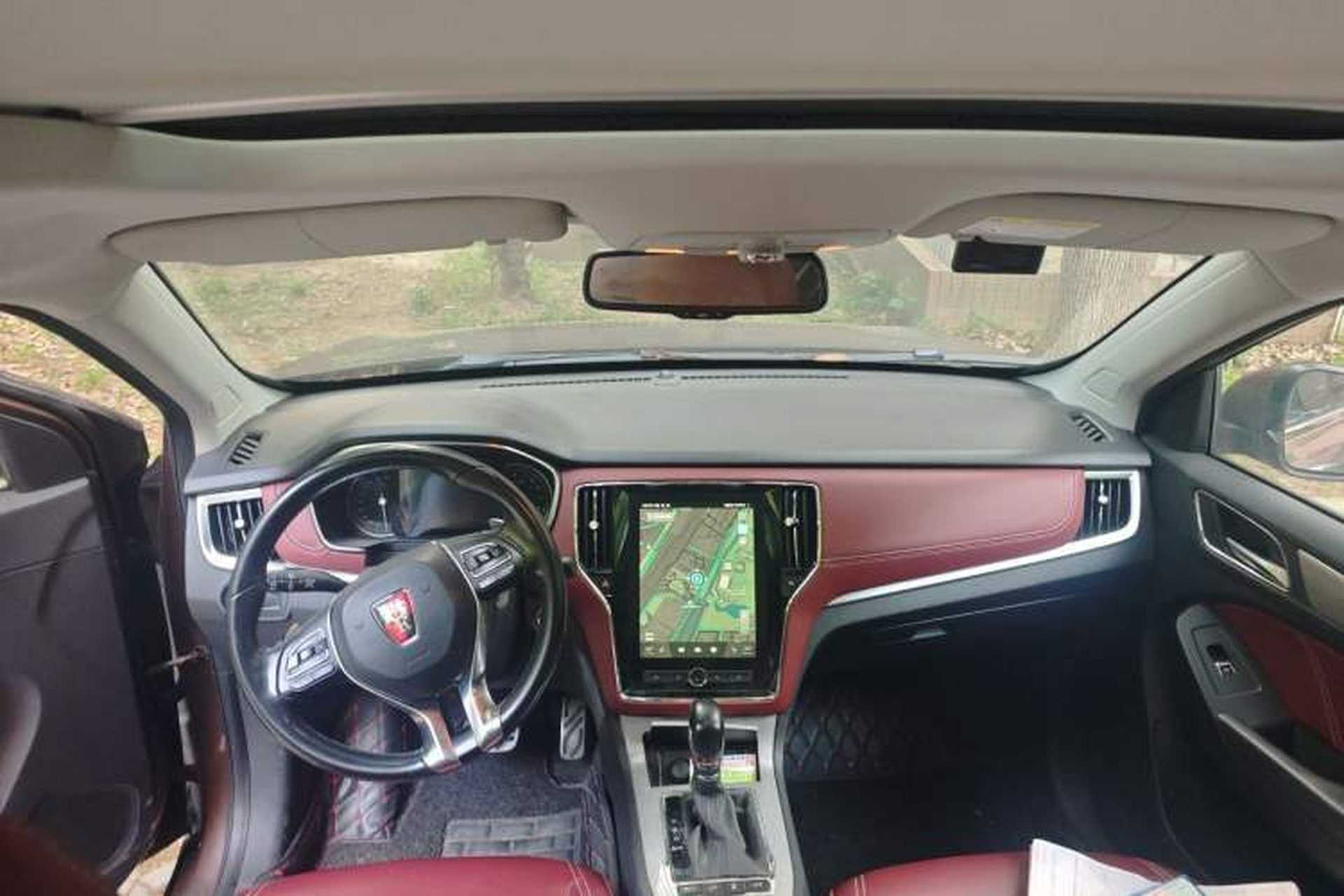 Used Roewe RX5 2016 30T Four-Wheel Drive Automatic Internet Smart Luxury Edition Headliner