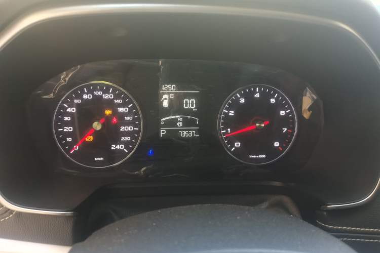 Used Roewe RX5 2016 20T Two-Wheel Drive Automatic Flagship Edition Instrument Cluster