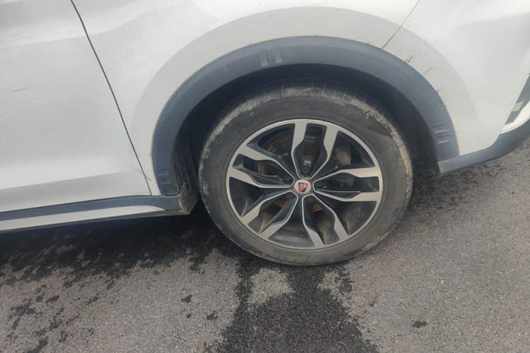 Used Roewe RX5 2016 20T Two-Wheel Drive Automatic Internet Smart Edition Right Front Wheel Hub