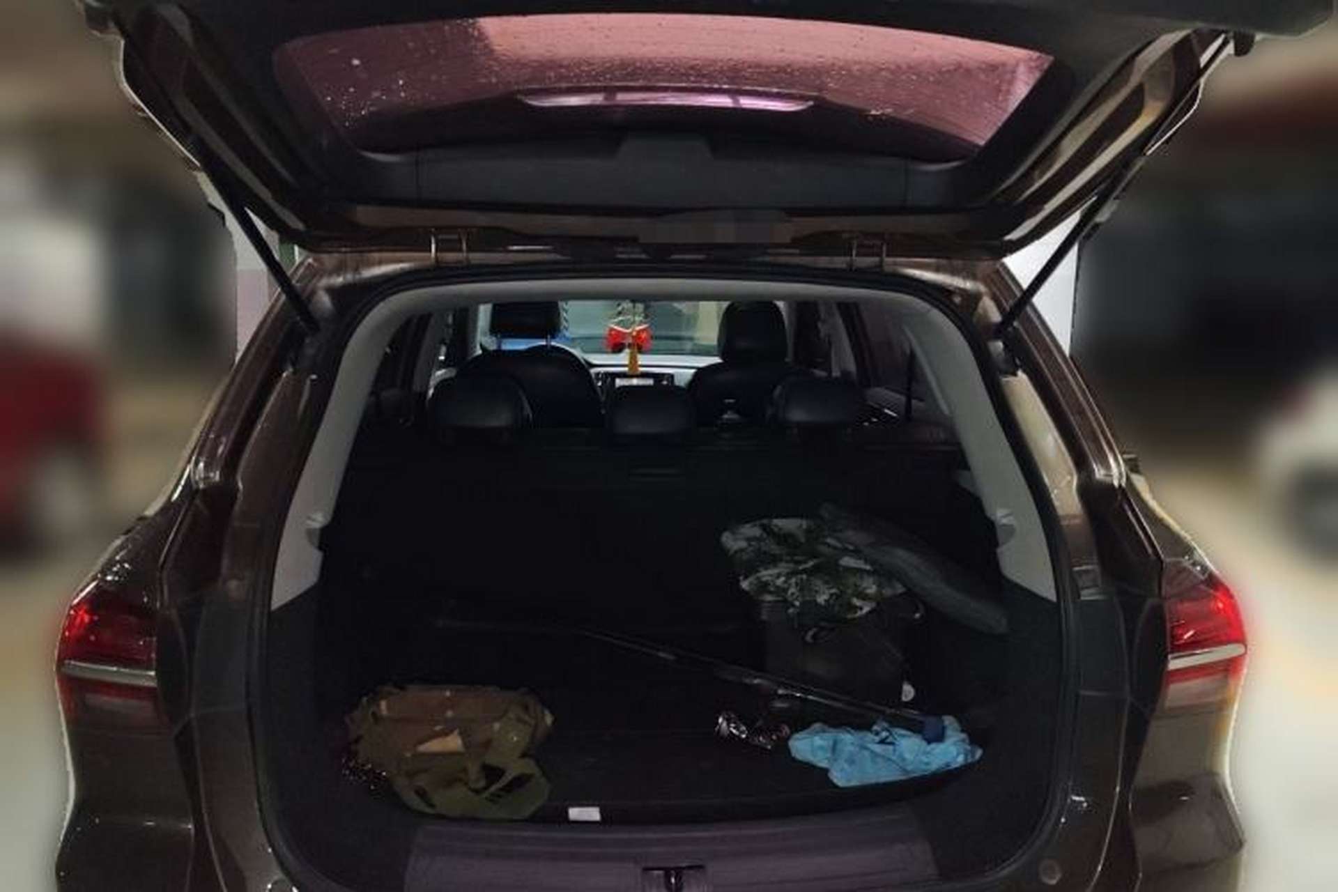 Used Roewe RX5 2016 20T Two-Wheel Drive Automatic Internet Smart Edition Trunk