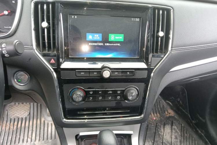 Used Roewe RX5 2016 20T Two-Wheel Drive Automatic Flagship Edition Audio And AC Panel