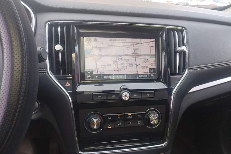 Used Roewe RX5 2016 20T Two-Wheel Drive Automatic Flagship Edition Audio And AC Panel