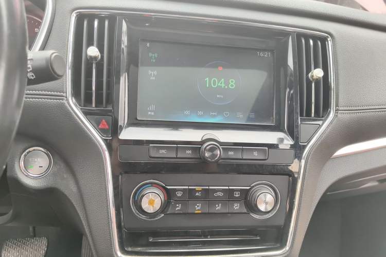 Used Roewe RX5 2016 20T Two-Wheel Drive Automatic Flagship Edition Audio And AC Panel