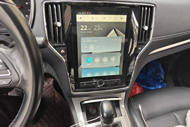 Used Roewe RX5 2016 20T Two-Wheel Drive Automatic Internet Smart Edition Audio And AC Panel