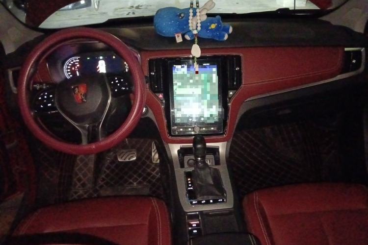 Used Roewe RX5 2016 30T Four-Wheel Drive Automatic Internet Smart Luxury Edition Center Console