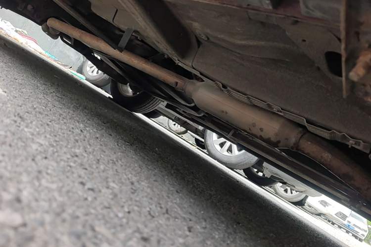 Used Roewe RX5 2016 20T Two-Wheel Drive Automatic Flagship Edition Chassis Front Right