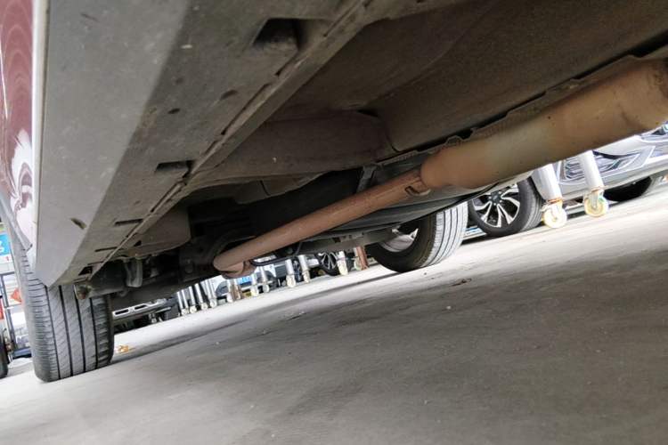 Used Roewe RX5 2016 20T Two-Wheel Drive Automatic Internet Smart Edition Chassis Front Right