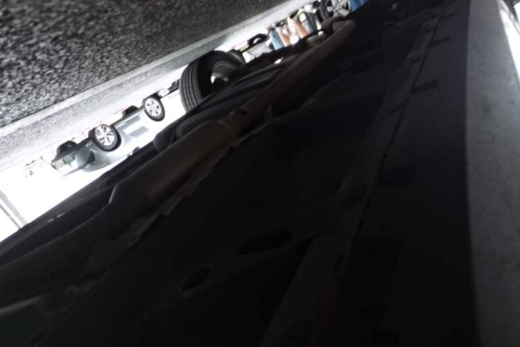 Used Roewe RX5 2016 20T Two-Wheel Drive Automatic Internet Smart Edition Chassis Front Right
