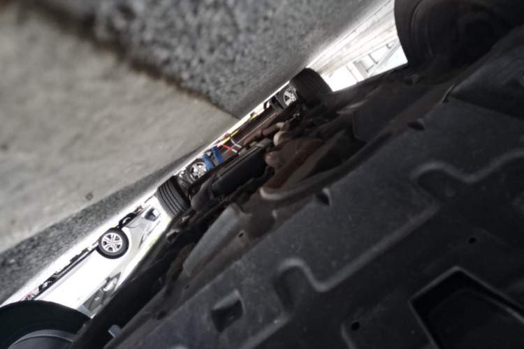 Used Roewe RX5 2016 20T Two-Wheel Drive Automatic Internet Smart Edition Chassis Front