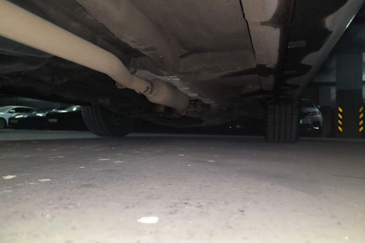 Used Roewe RX5 2016 20T Two-Wheel Drive Automatic Internet Smart Edition Chassis Rear Right