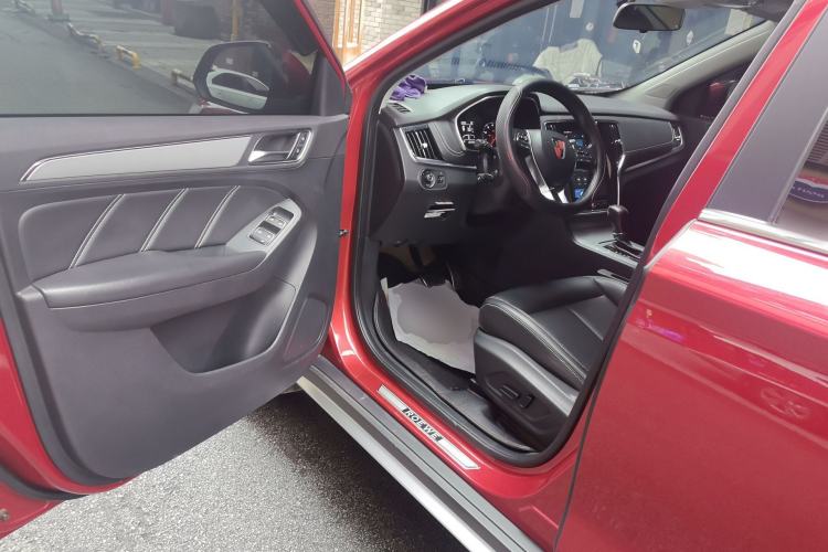 Used Roewe RX5 2016 20T Two-Wheel Drive Automatic Internet Smart Edition Driver Seat