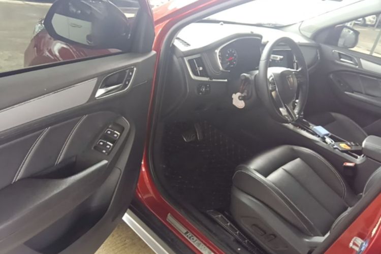 Used Roewe RX5 2016 20T Two-Wheel Drive Automatic Internet Smart Edition Driver Seat