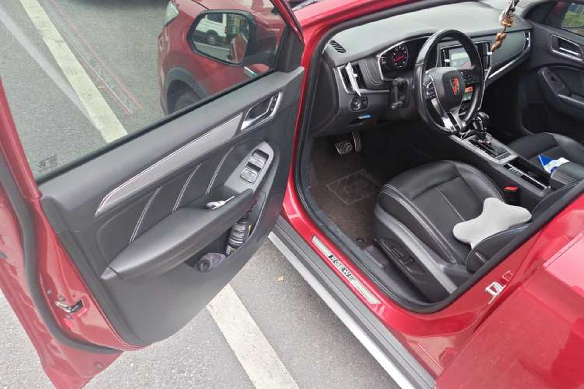 Used Roewe RX5 2016 20T Two-Wheel Drive Automatic Internet Smart Edition Driver Seat