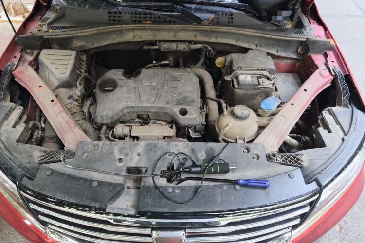 Used Roewe RX5 2016 20T Two-Wheel Drive Automatic Internet Smart Edition Engine Bay